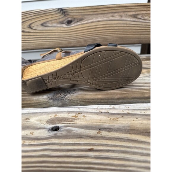 Kenneth Cole Reaction Black/Tan Wedge 1 Inch Sandals Size 7.5 - Picture 7 of 7